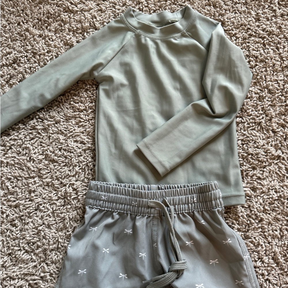 JAMIE Kay swim set